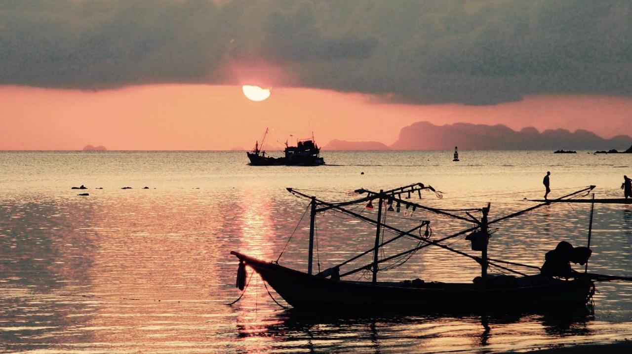 Tea Moon Beach House Thong Sala Buitenkant foto