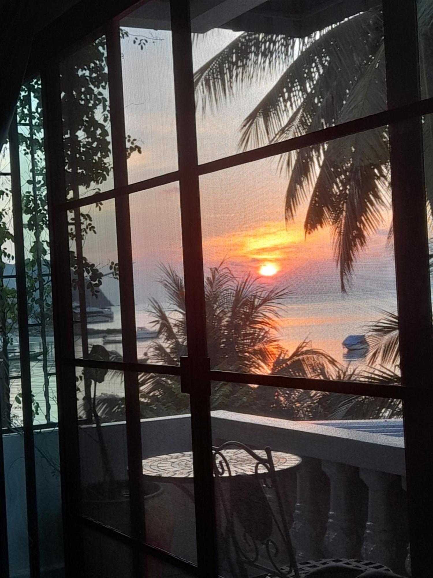 Tea Moon Beach House Thong Sala Buitenkant foto